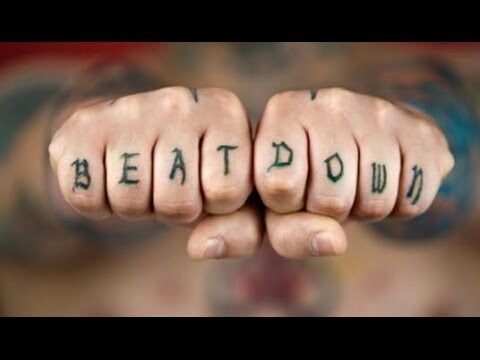 Símbolos de tatuajes en los dedos para hombres: Ideas creativas y significados