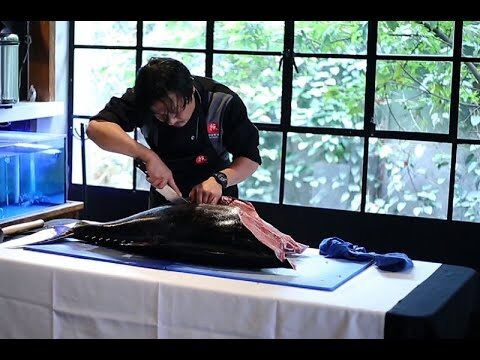 El arte del corte de atún en Japón